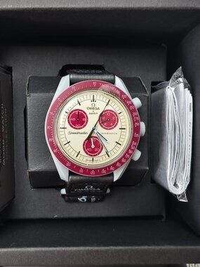 🍬🍬🍬Swatch x Omega MoonSwatch Mission to Pluto Watch